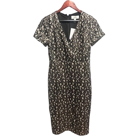 Belle Badgley Mischka Silver Gray
Sequin Leopard Cocktail V-Neck
Party D… - Picture 2 of 7